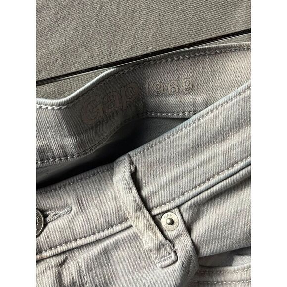 Gap Jeans Womens Size 31 Light Gray Denim Straight Leg Flat Front Slim Fit - Picture 3 of 5